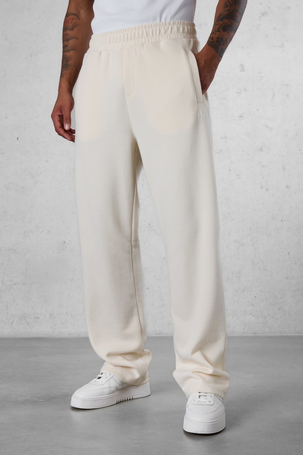 BEIGE COMFY LOOSE SWEATPANTS