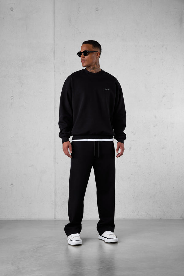 BLACK DISCREET OVERSIZED SWEATER