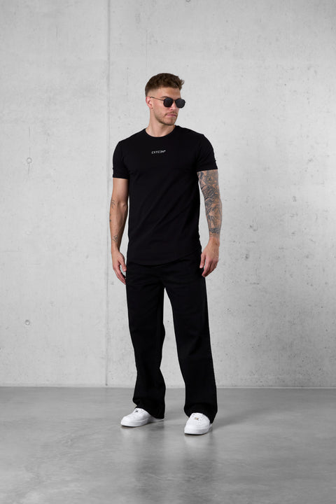 BLACK BASIC TEE