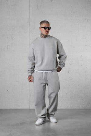 GREY DISCREET OVERSIZED SWEATER