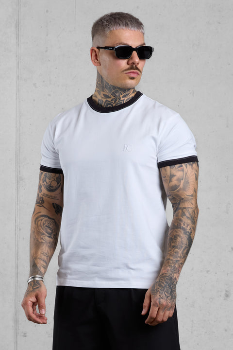 WHITE CONTRAST TEE