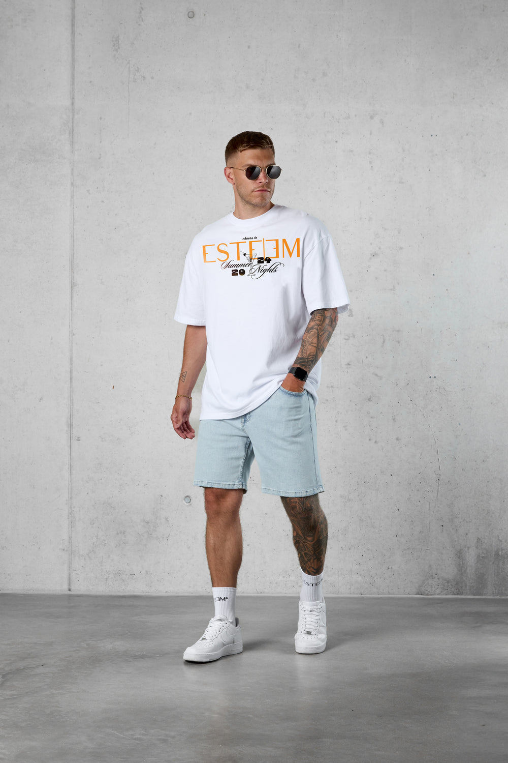 WHITE SUMMER NIGHTS OVERSIZED TEE